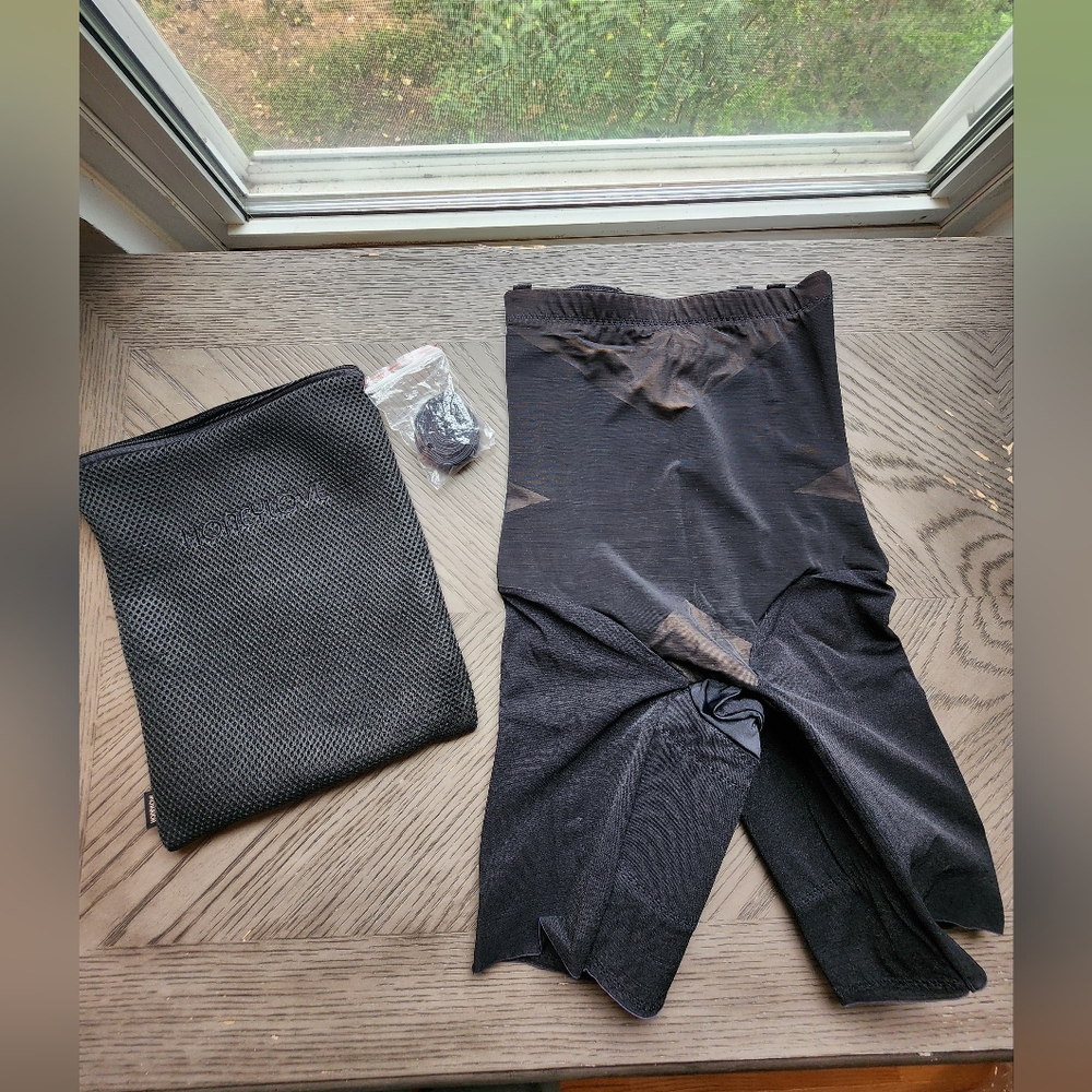Honeylove Size Small black SUPERPOWER short bodyshaper